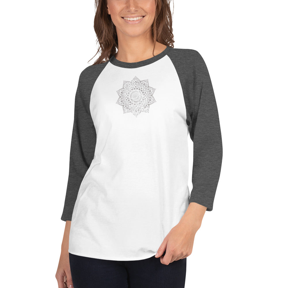 3/4 sleeve raglan shirt